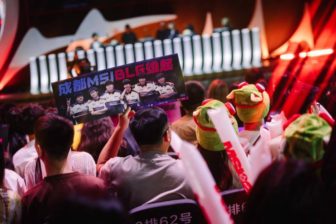 主动关怀机 主动关怀机