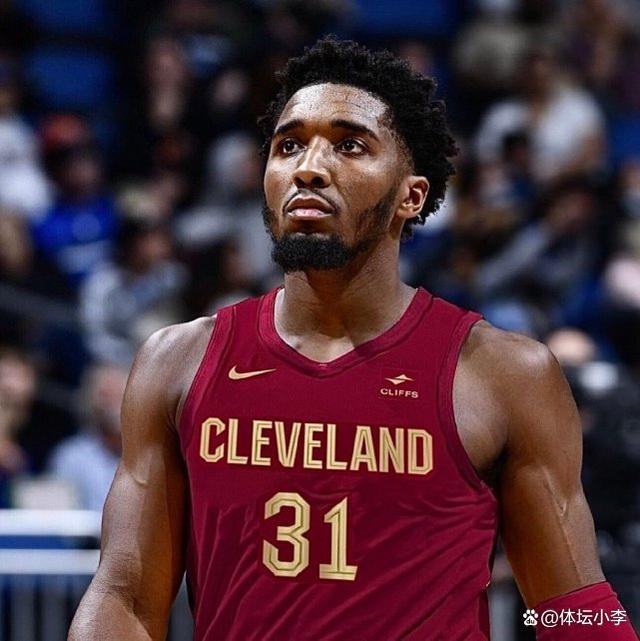 当年一句轻 当年一句轻